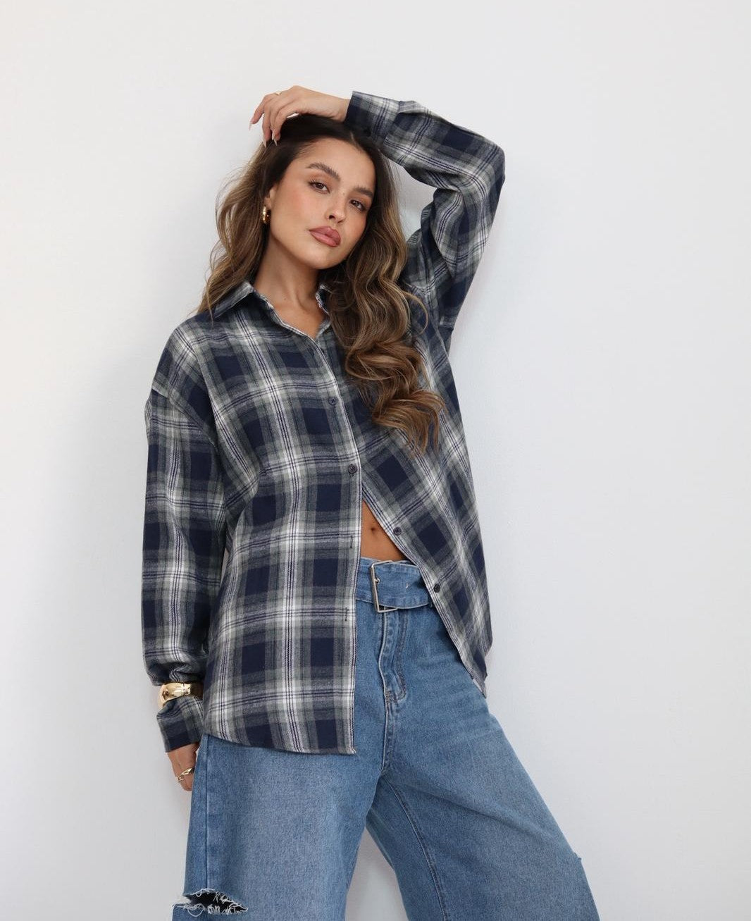 מכופתרת משבצות EVE