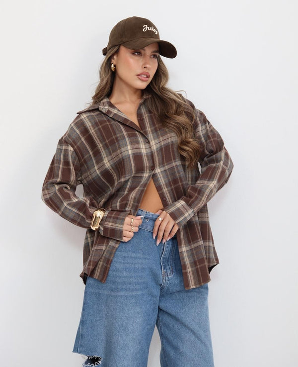 מכופתרת משבצות