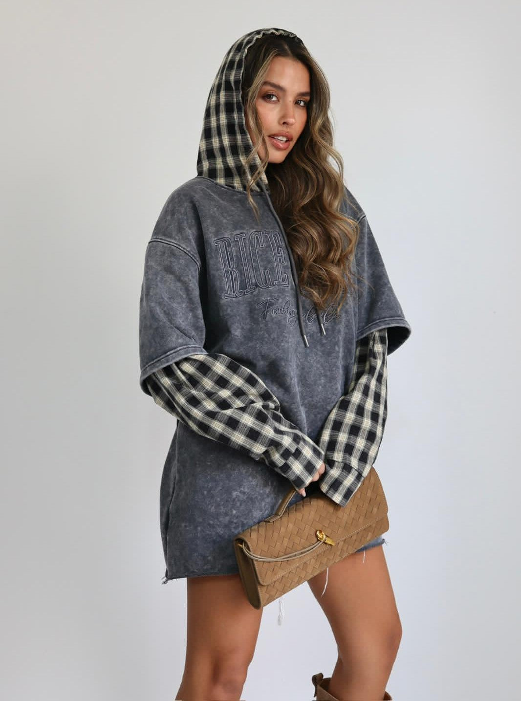 חולצת קפוצ’ון Vino בגזרת אוברסייז