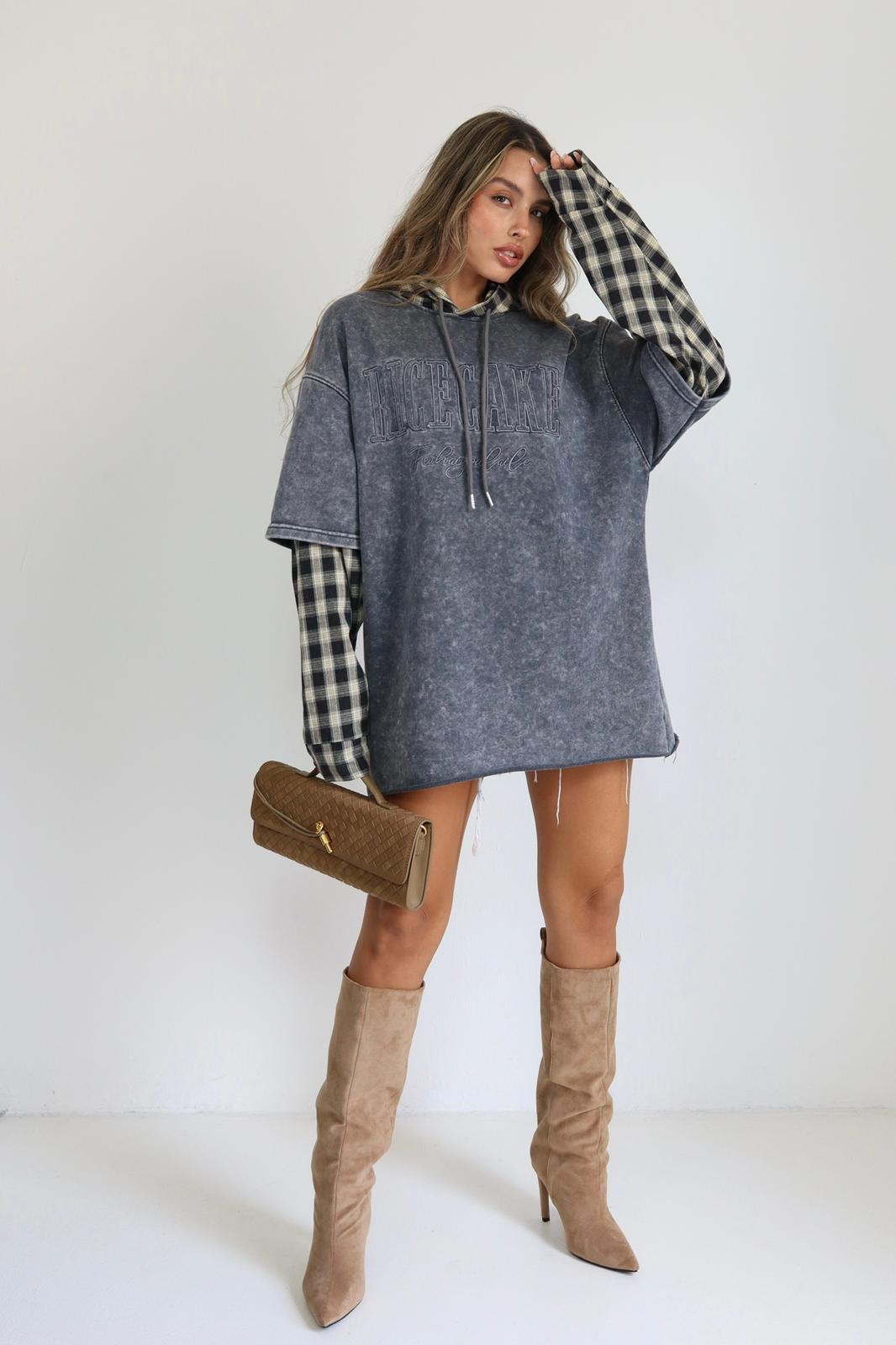 חולצת קפוצ’ון Vino בגזרת אוברסייז