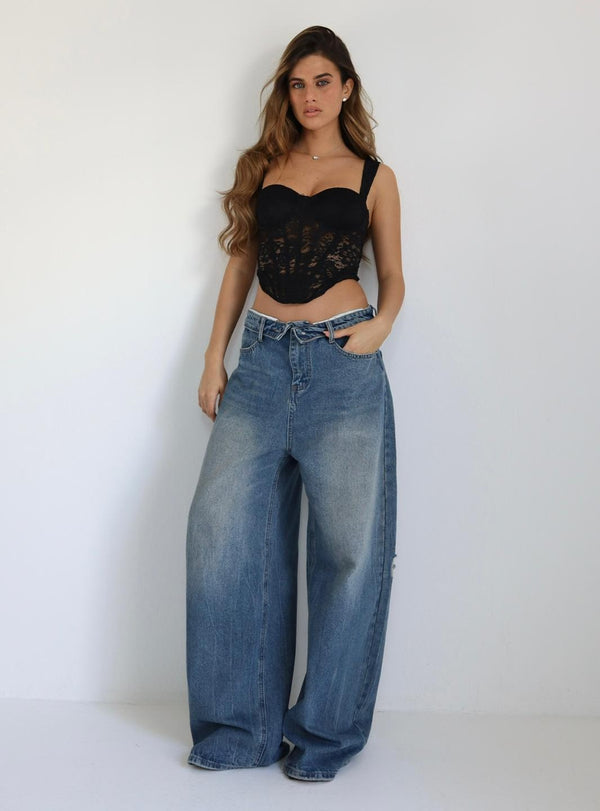 מחוך תחרה שחור עם קשירה בגב דגם Atel