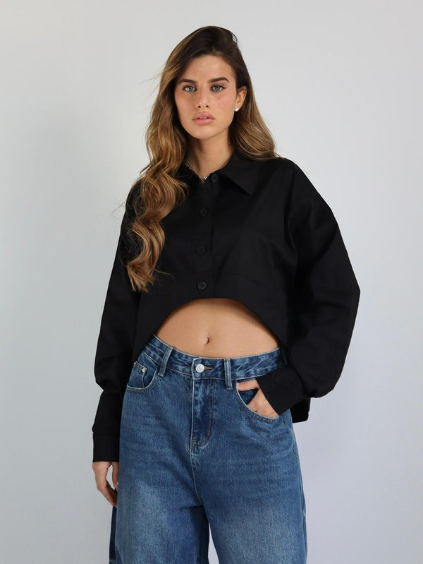 חולצה מכופתרת קרופ Ema צבע שחור חזית