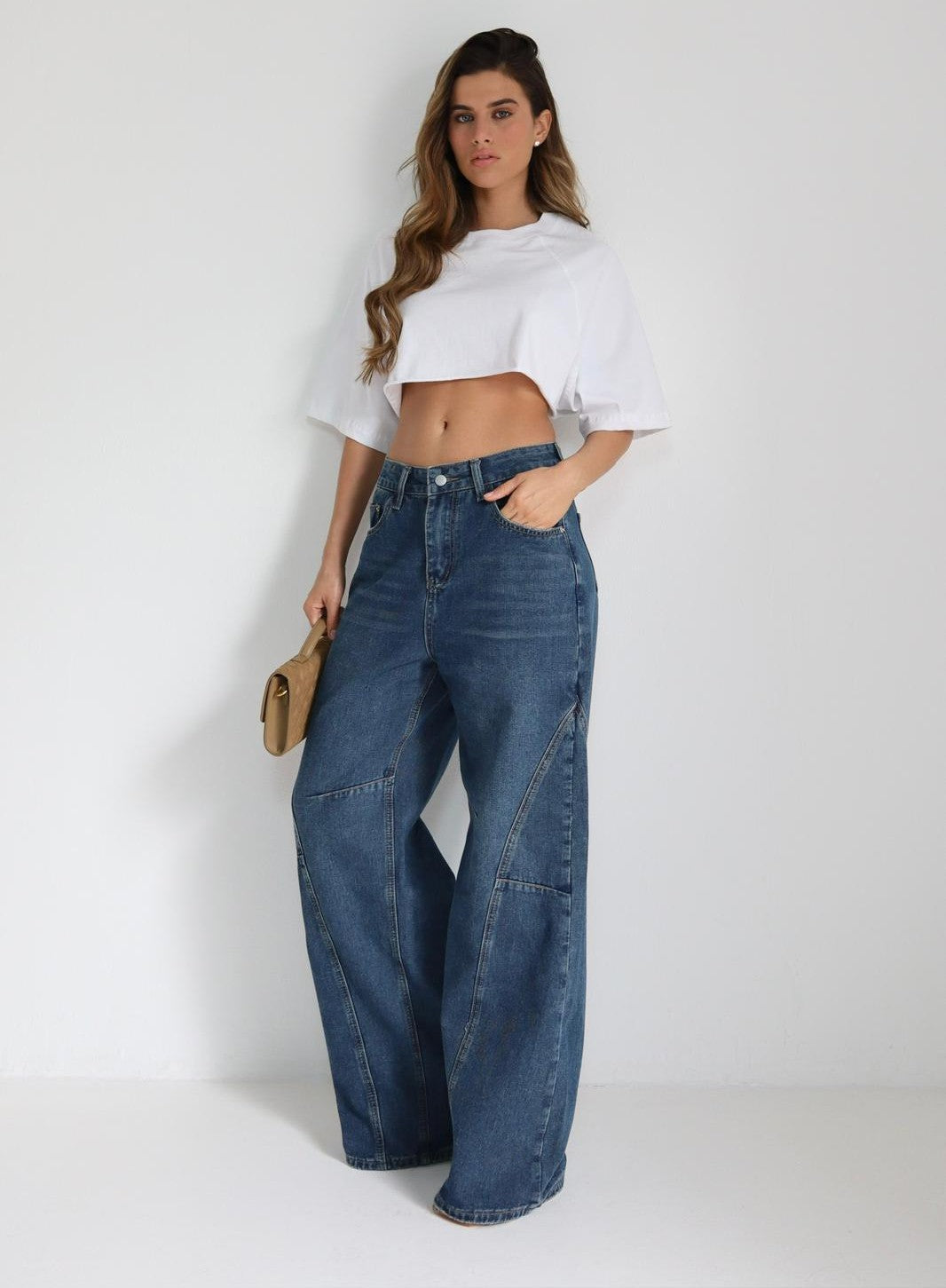 מבט קדמי על ג׳ינס Lotem בגזרה רחבה