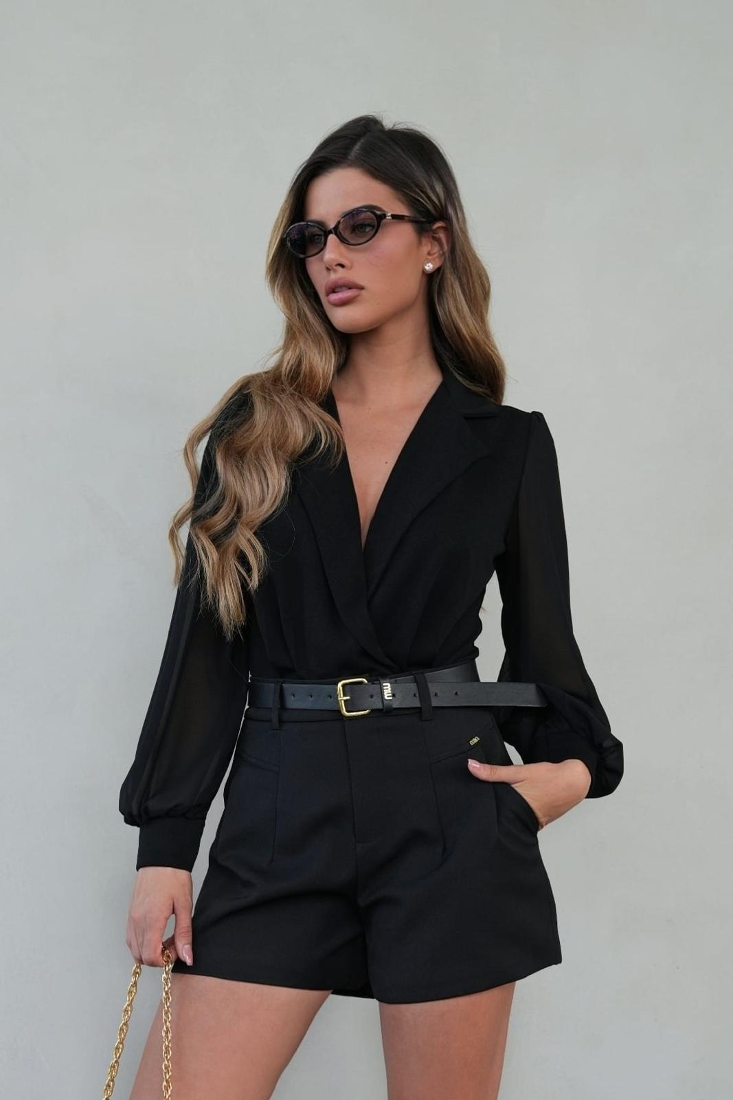 בגד גוף Amily שחור לנשים עם מחשוף וי אלגנטי
