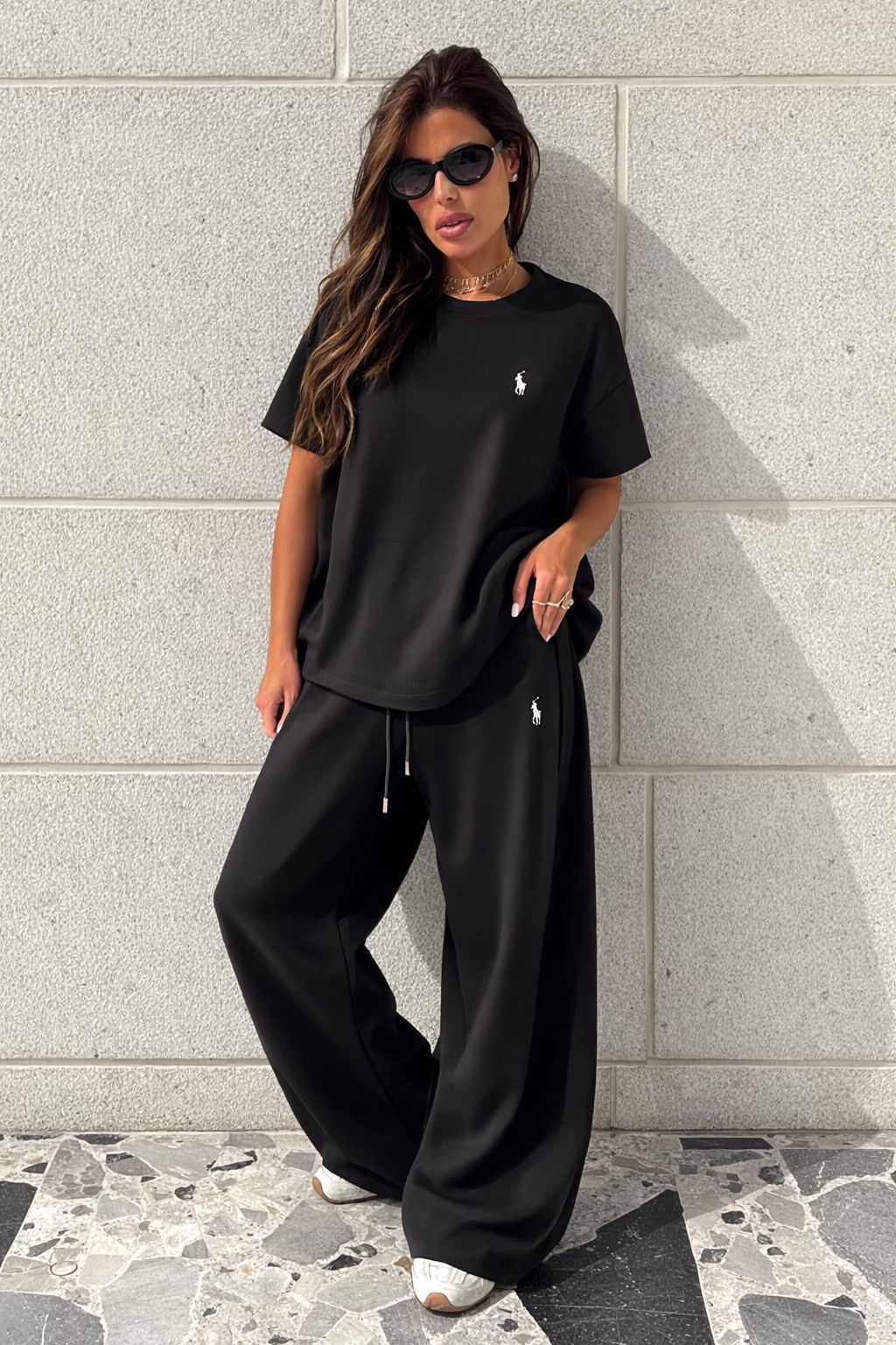 חליפת POLO שחורה
