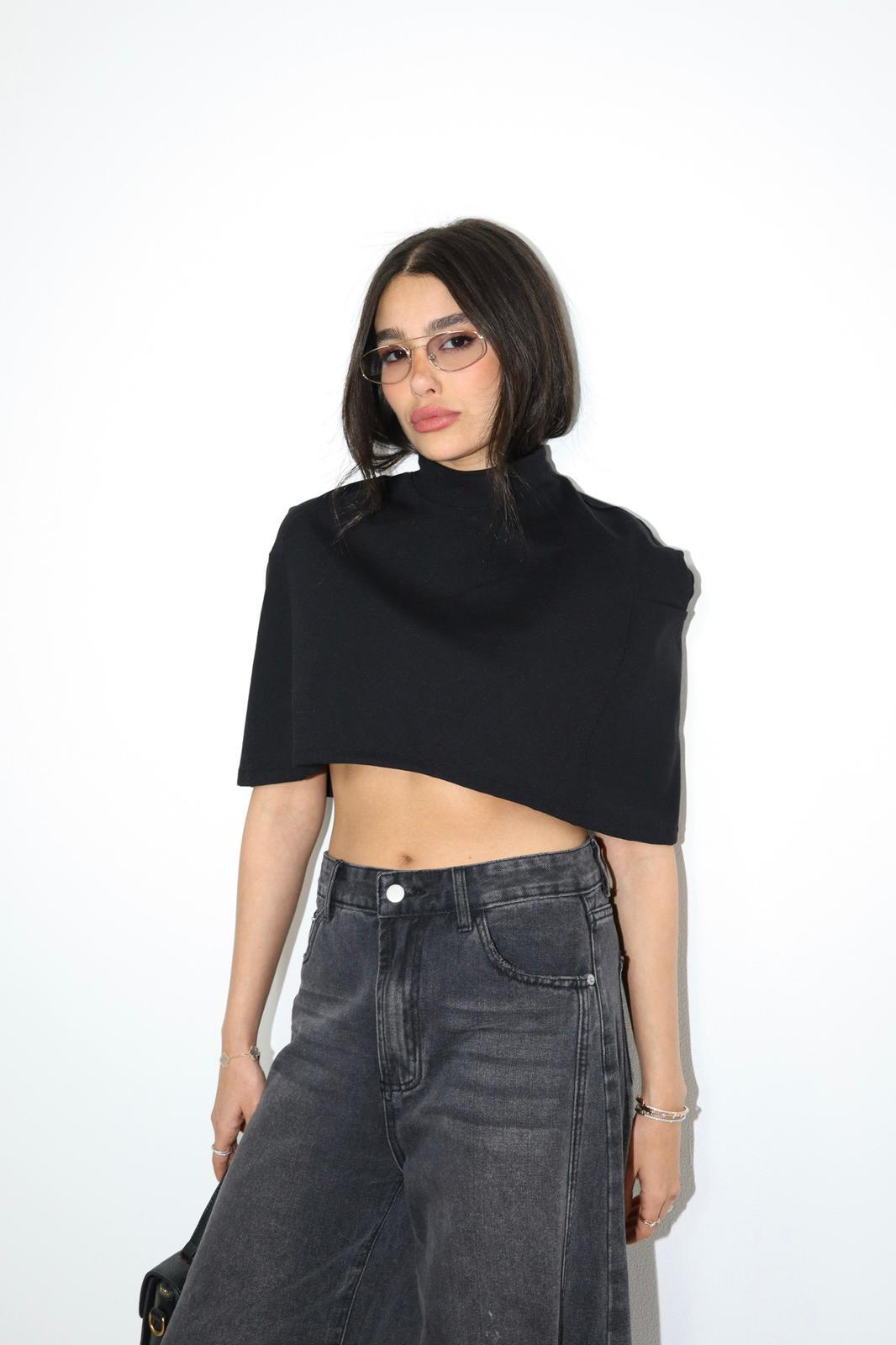 שכמיה Roxen שחורה לנשים טופ קרופ עם צווארון גבוה
