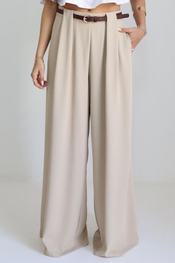 מכנס Erop בצבע בז׳ בגזרה רחבה עם חגורה