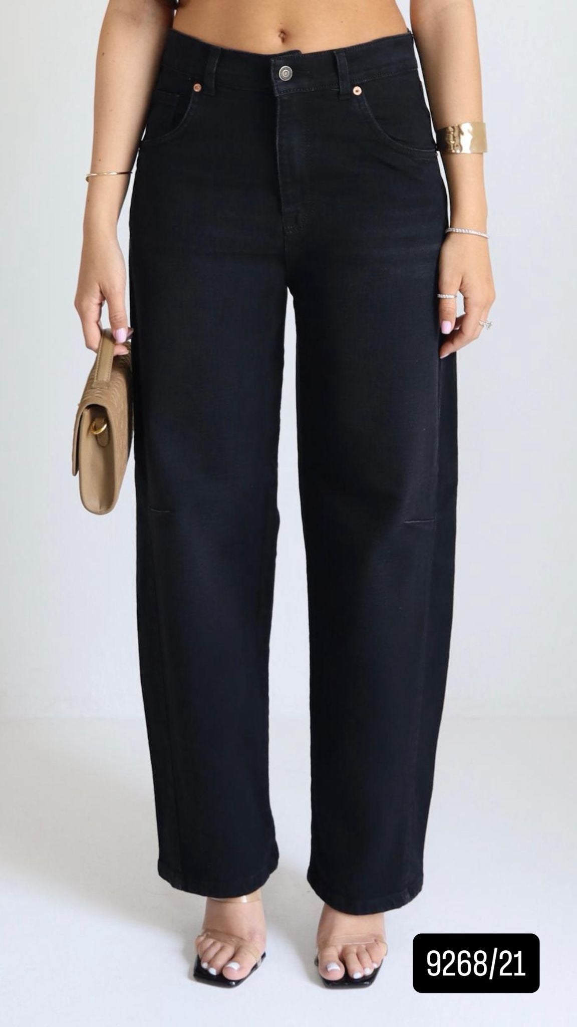 ג׳ינס סקסו 9268/21 שחור גזרה גבוהה רגל ישרה מבט קדמי
