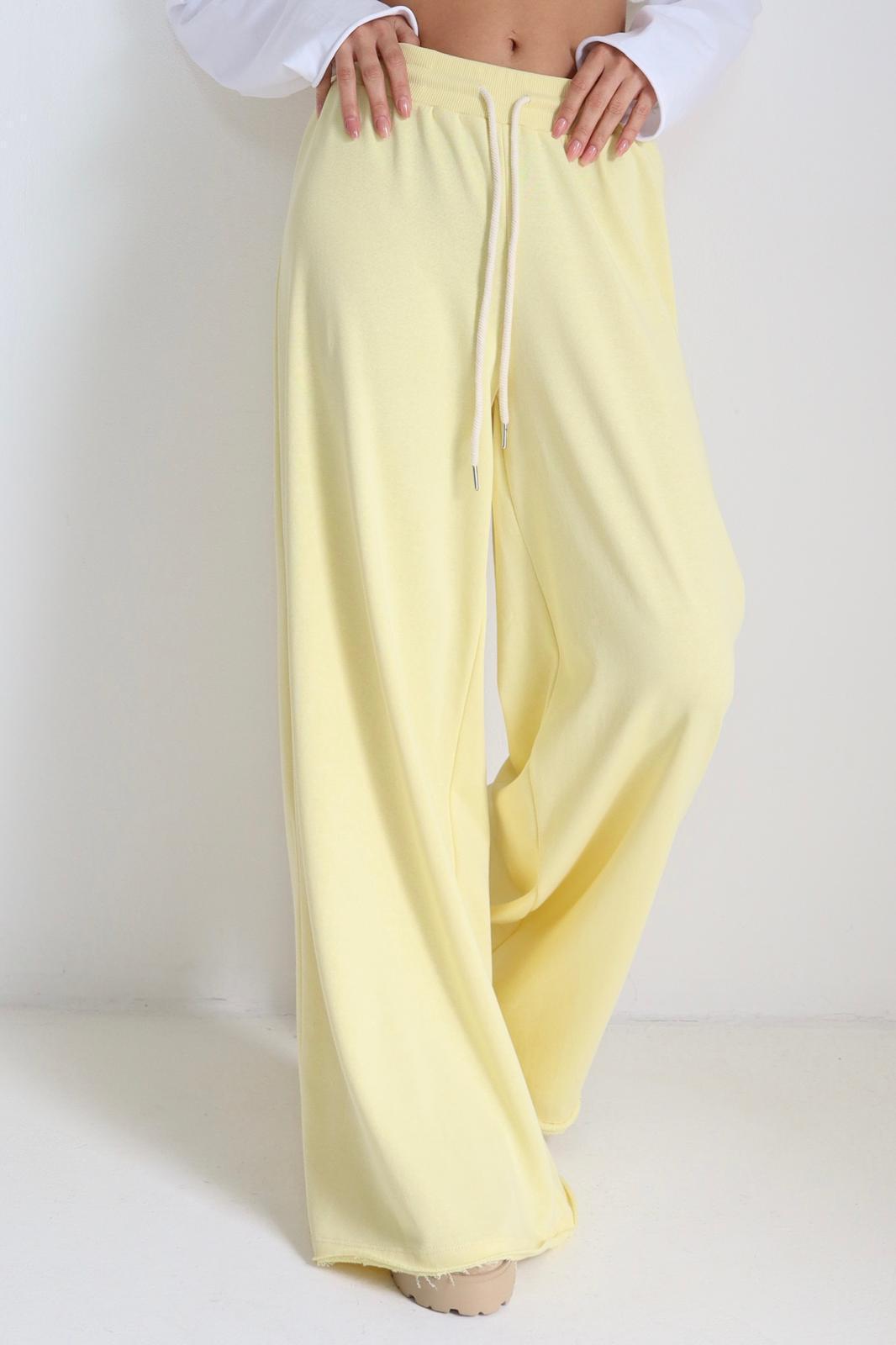 מכנס Boli צהוב בגזרה רחבה לנשים עם שרוך קשירה