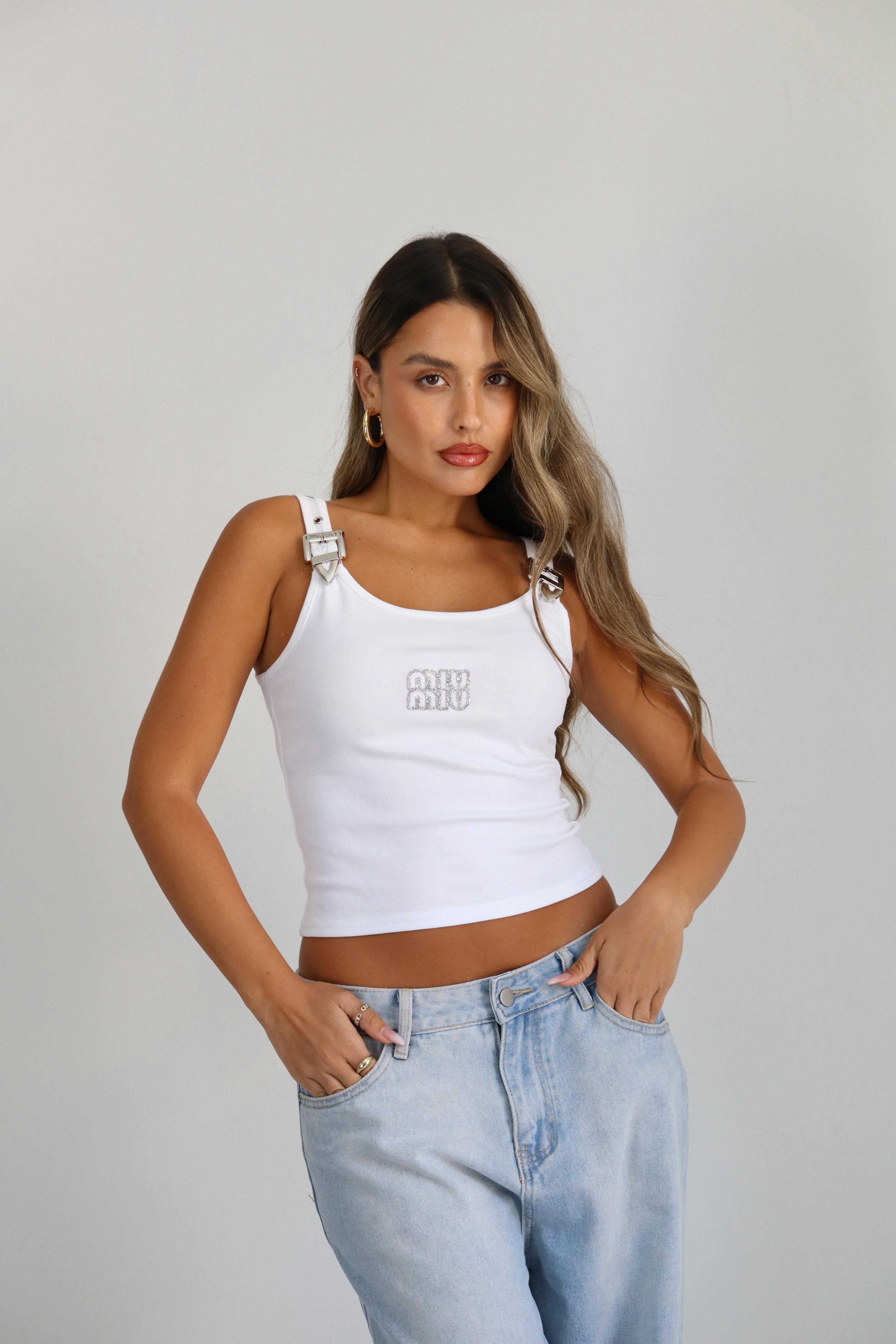 גופיית קרופ Mui בשילוב ג׳ינס גבוה לנשים