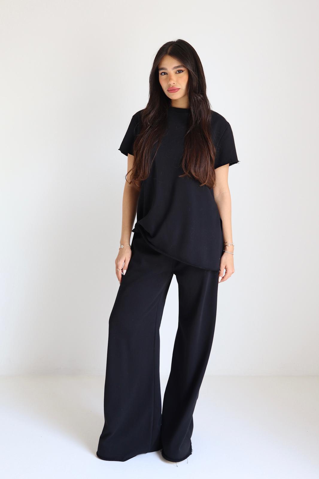 חליפת Larissa סט נשים חולצה עם קשירה ומכנס רחב בצבע שחור
