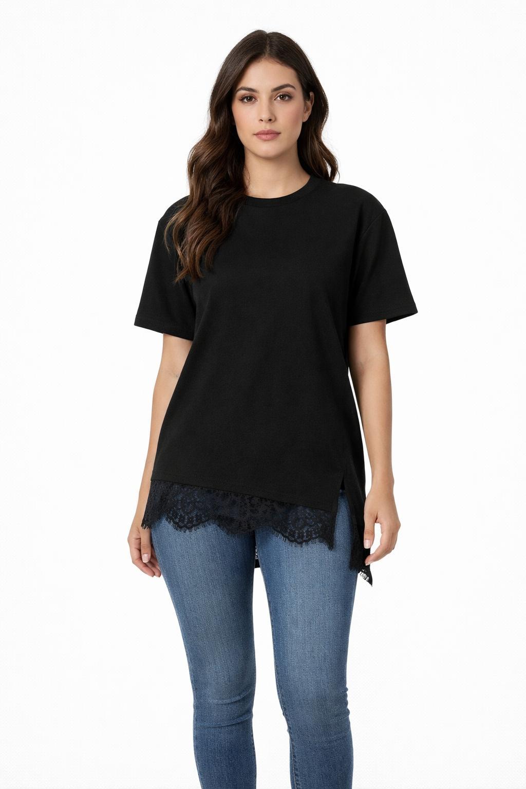 חולצת Yam שחור עם תחרה שחורה