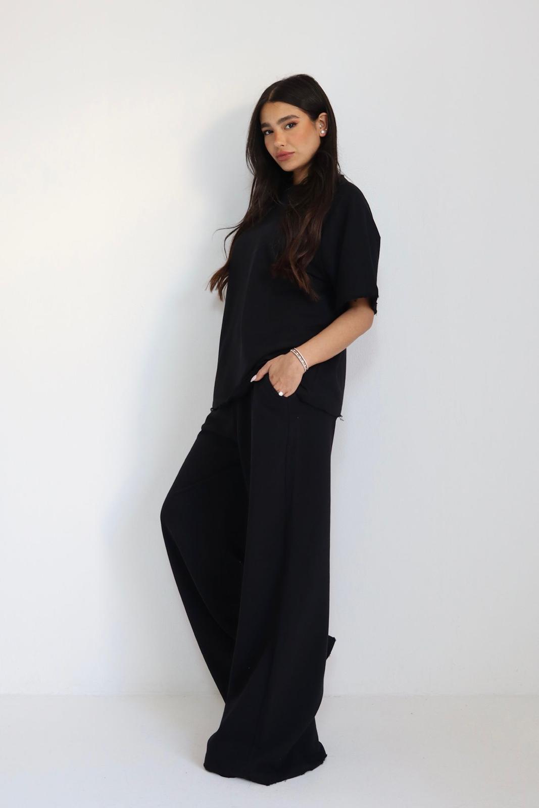 חליפת Raglen שחור טי שירט ומכנס רחב לנשים מושלם