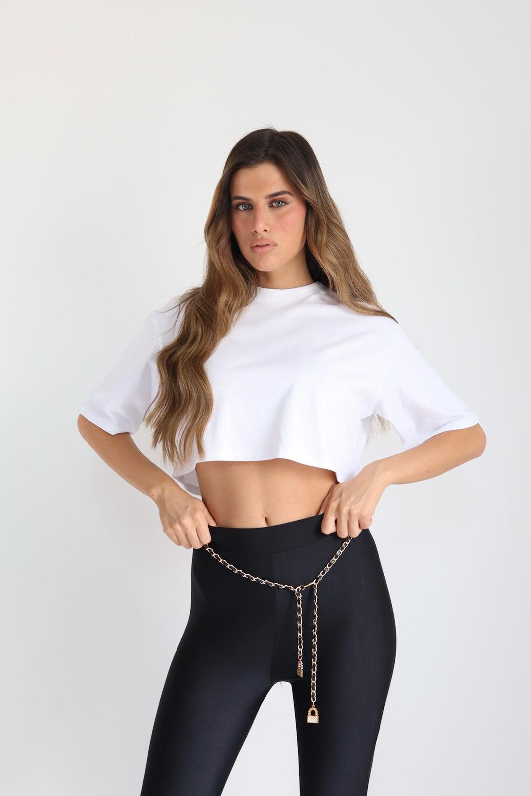 חולצת קרופ לנשים ללוק יומיומי
