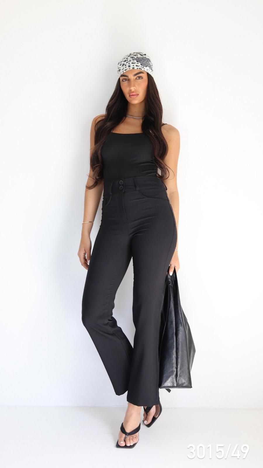 מכנס שחור מחמיא לנשים דגם Sexso 3015 בגזרה גבוהה עם כפתורים כפולים
