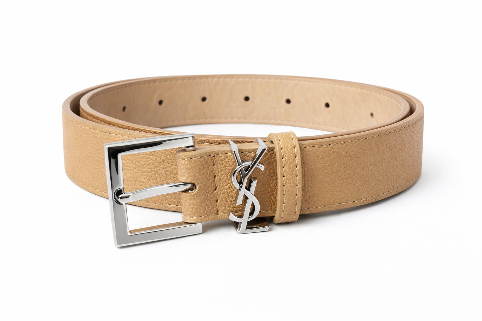 חגורת Loren תקריב אבזם כסוף