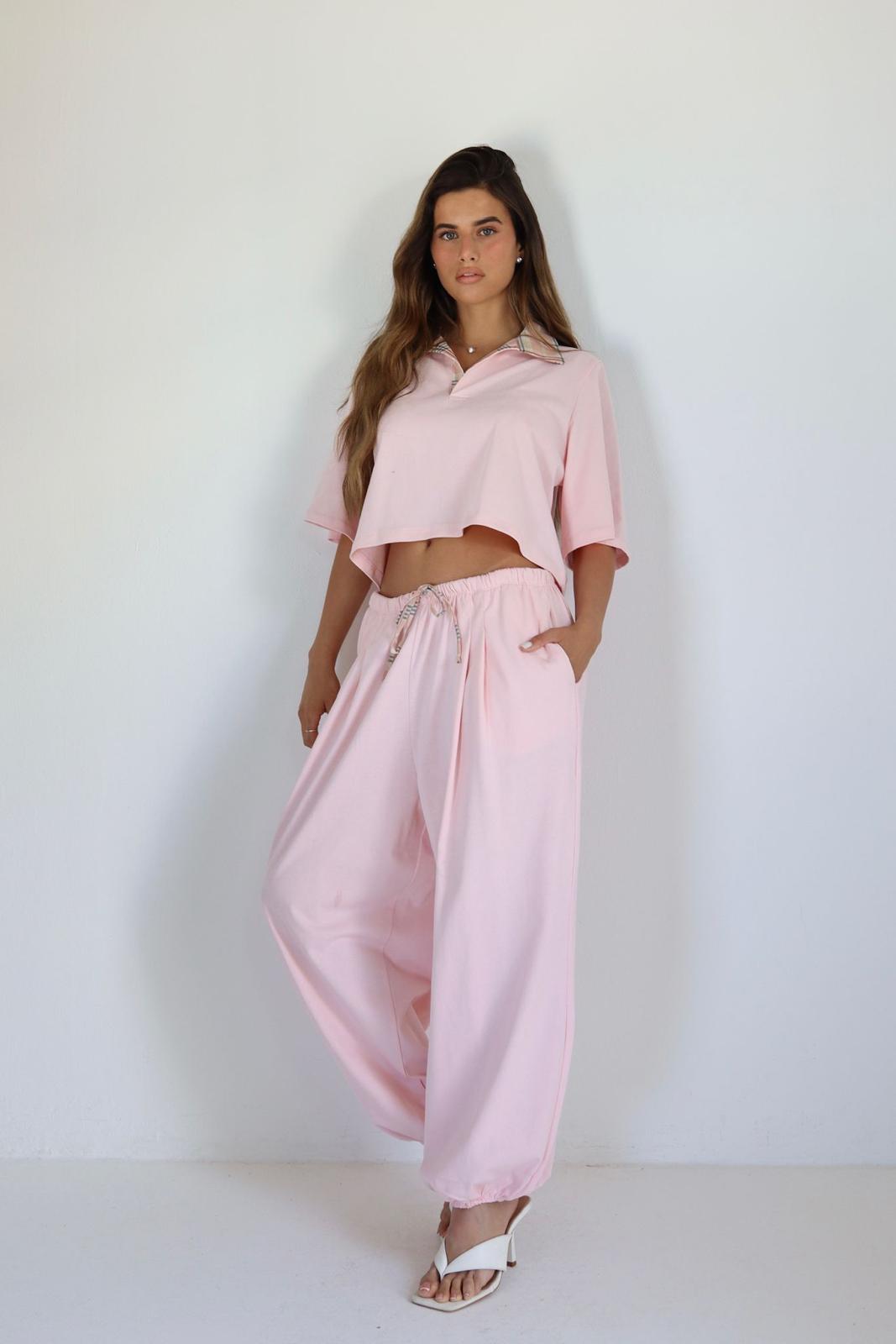 חליפת Glis ורודה לנשים עם צווארון אופנתי