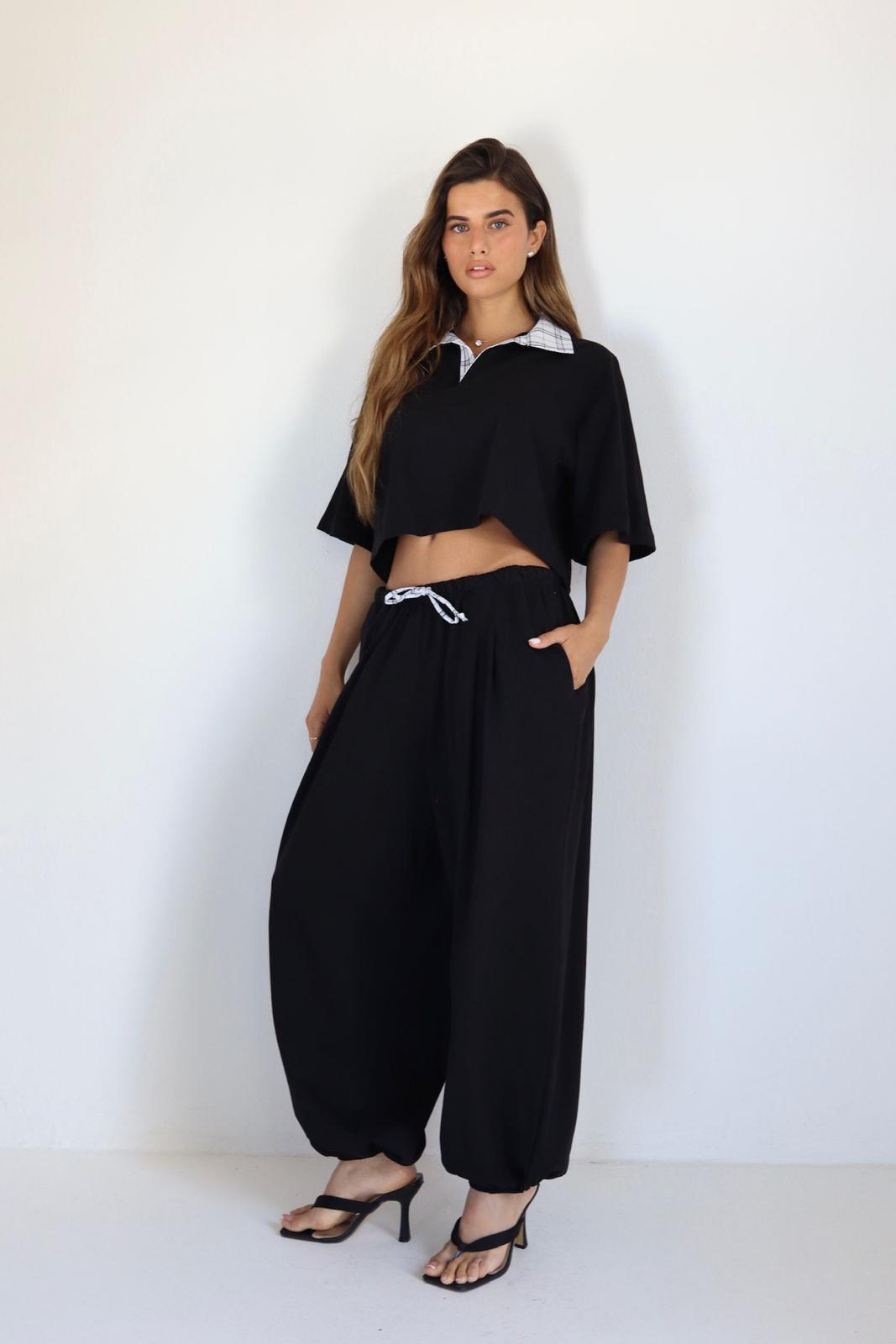 	חליפת Glis שחורה לנשים טופ קצר ומכנס בלון