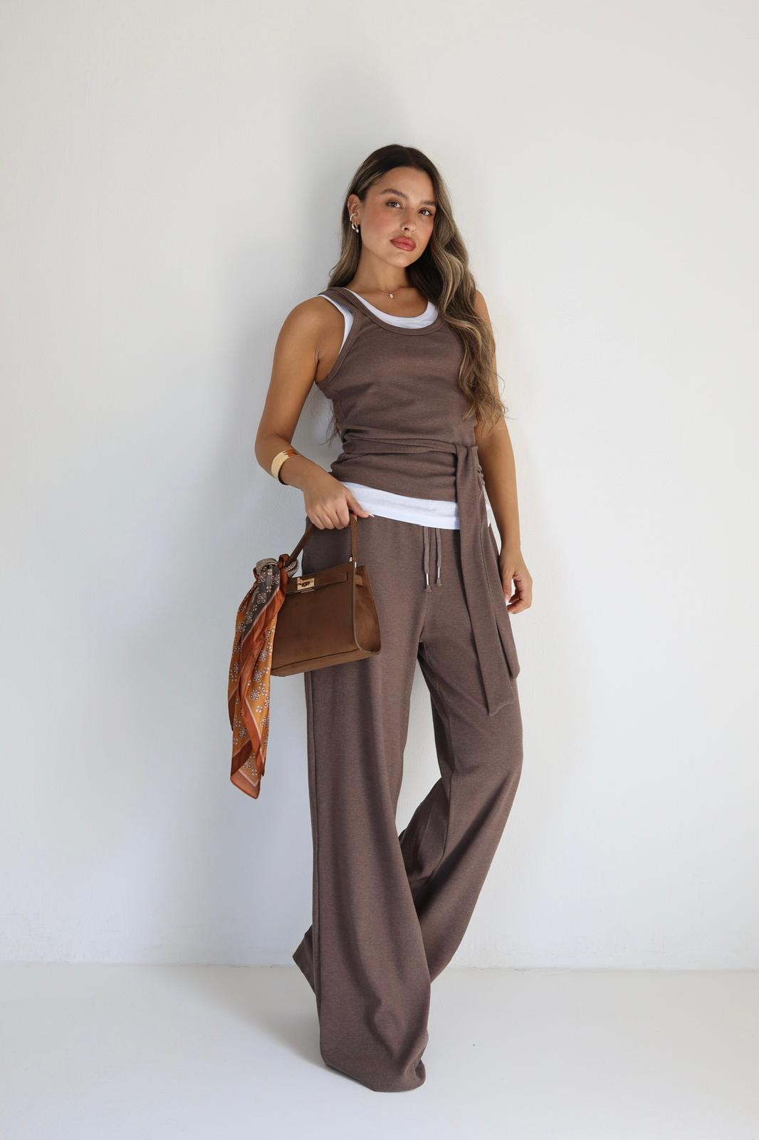 חליפת Mika בצבע חום סט נשים אופנתי עם גזרה זורמת