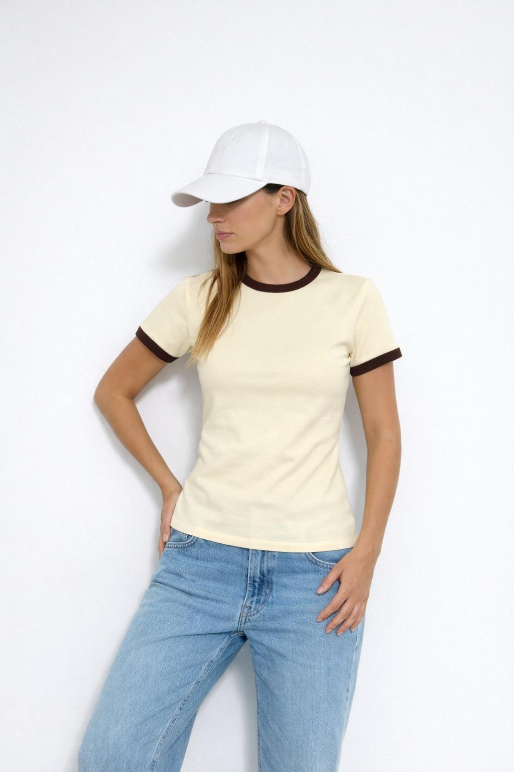 טי שירט נשים לוק יומי