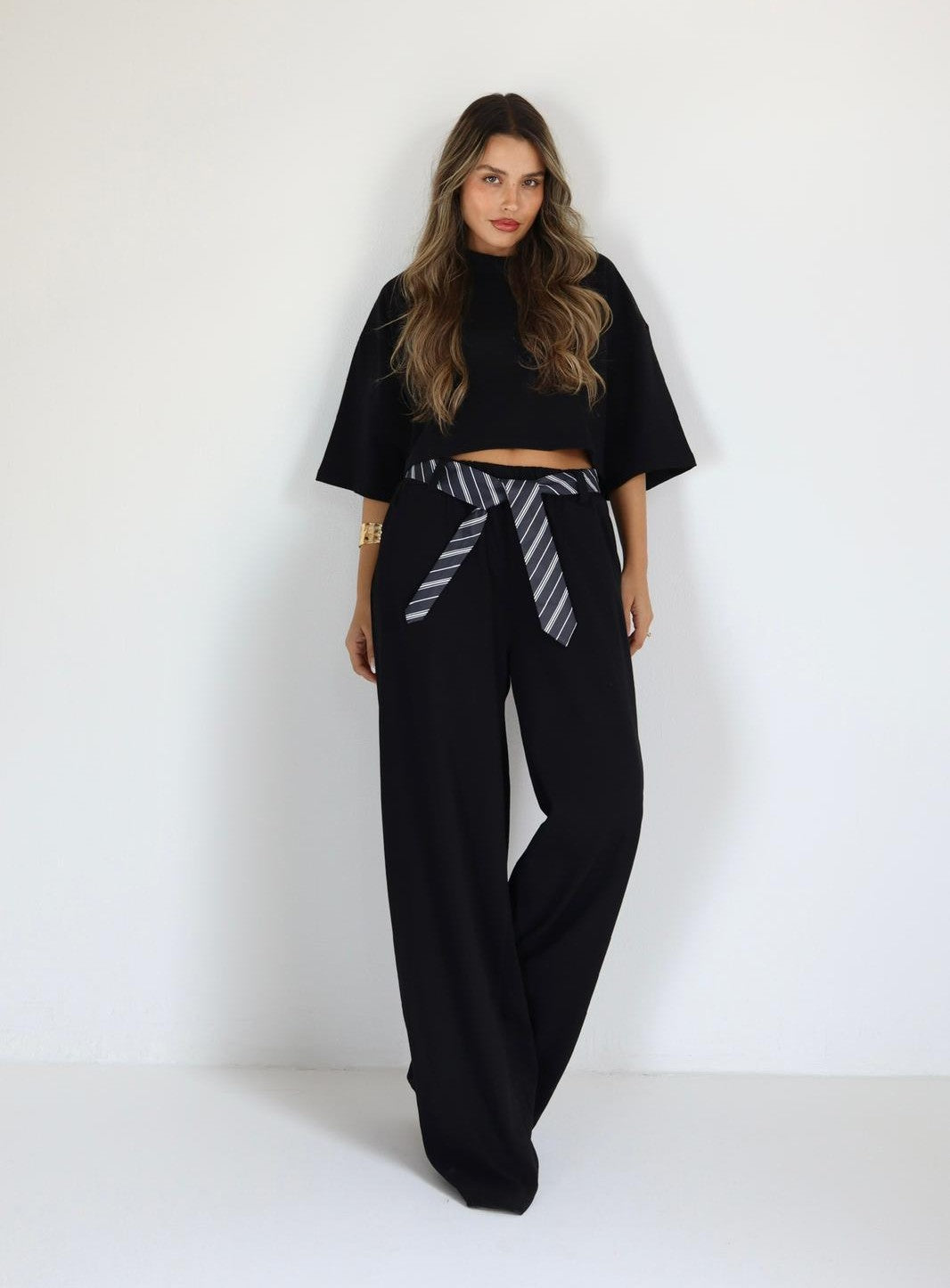 חליפת Hagar שחור לנשים