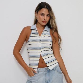 שימי לב לזה – הגופייה הכי מדוברת של העונה 😍
גופיית Stripe בגזרת קולר מחמיאה, בד נמתח ונעים, ודוגמת פסים שיקית בול ליום-יום או ליציאה.
קיימת ב-3 צבעים היסטריים – ואת לגמרי הולכת להתאהב!

📲 לרכישה מהירה באתר >> 52fiftytwo.co.il
📦 משלוח מהיר עד הבית!

#גופייתStripe #52fiftytwo #בייסיקשיק #קולקציהחדשה #שופינגאונליין #גופיהמחמיאה #summerlook #onlinefashion #סטייללקיץ #קונותבסטייל