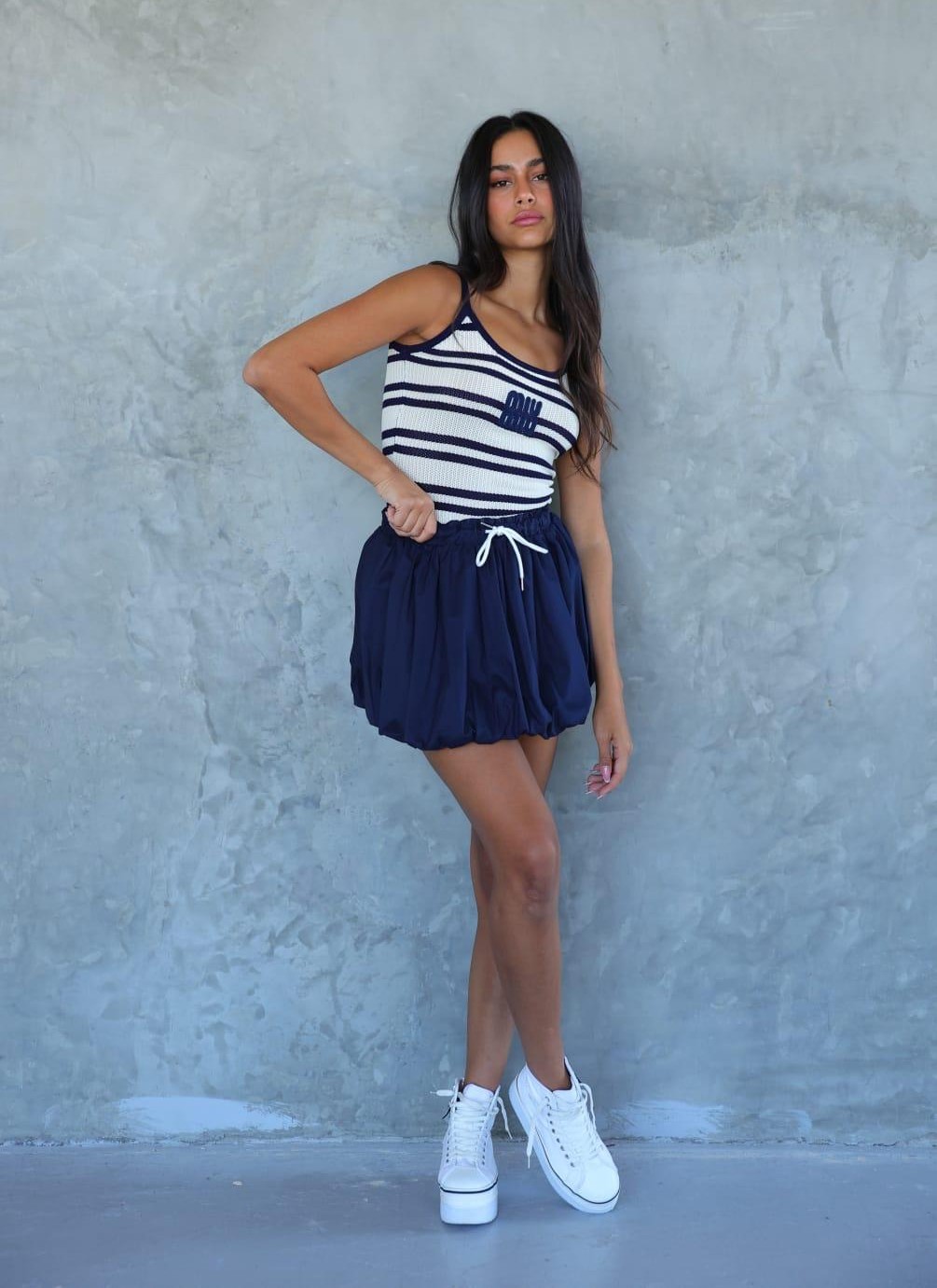 חליפת Emily