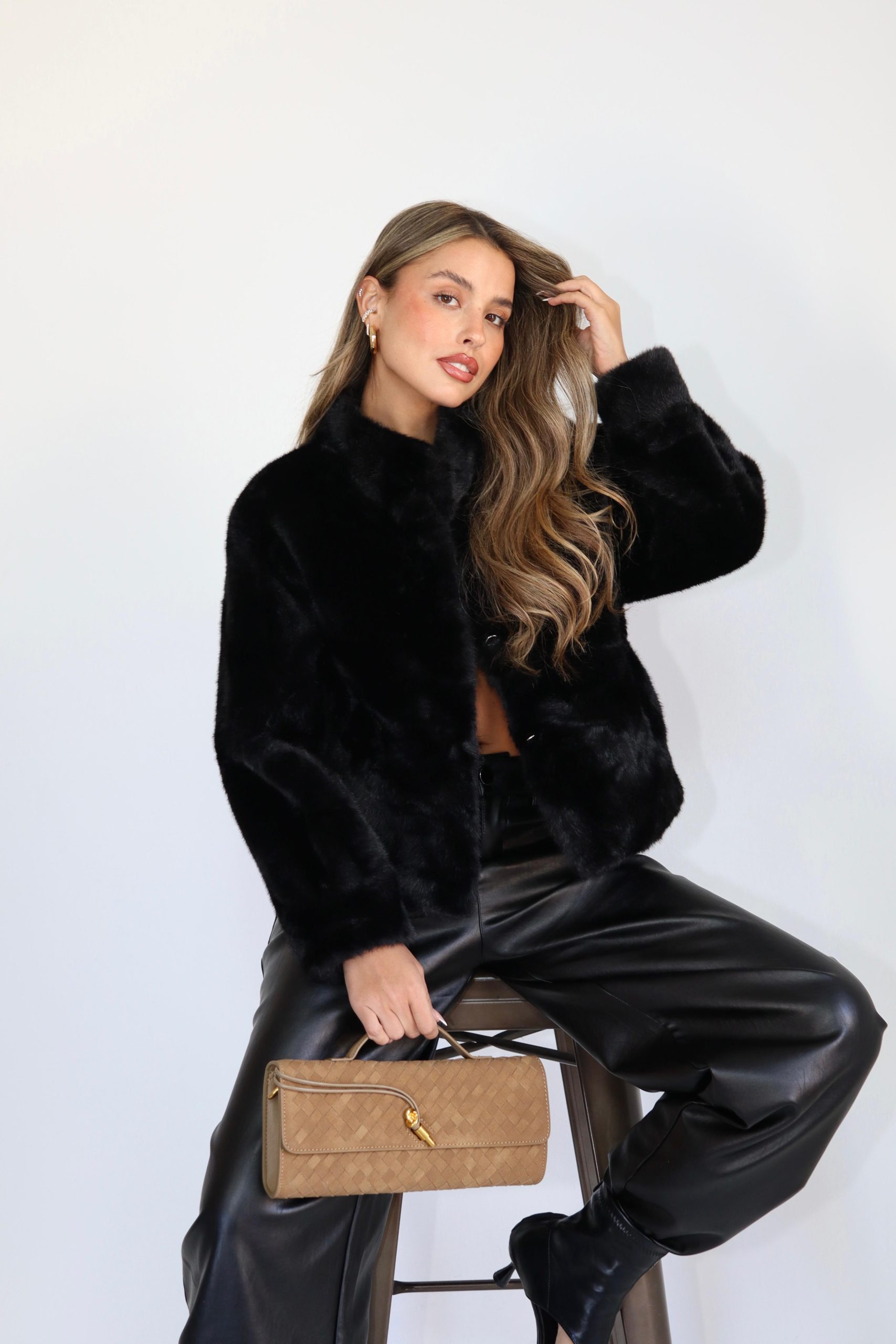 ג'קט פרווה Asia