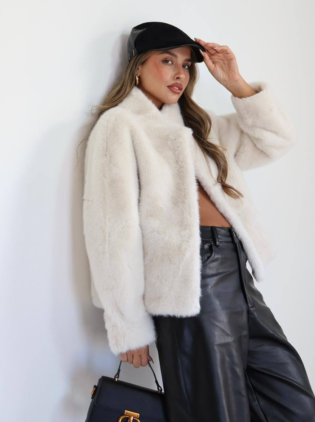 ג'קט פרווה Asia