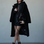 מעיל טד פרווה ארוך לנשים בגזרה מחמיאה