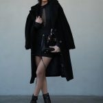 מעיל טד פרווה ארוך לנשים בגזרה מחמיאה