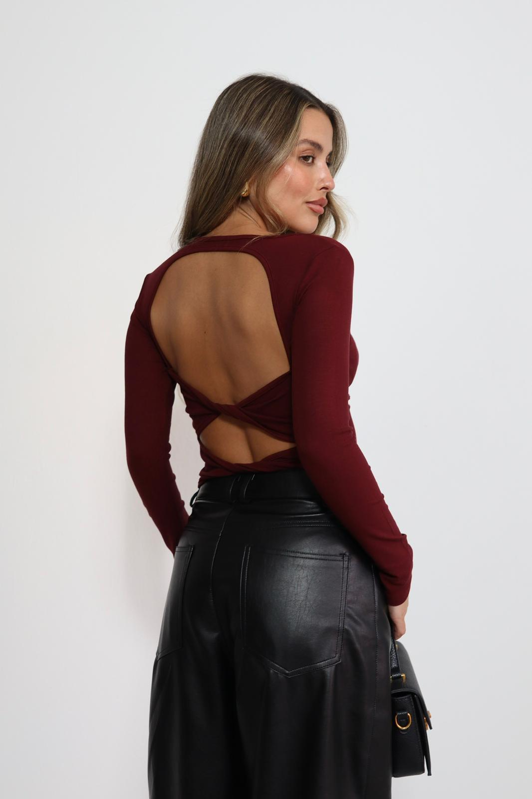 חולצת Lis – חולצת גב פתוח לנשים