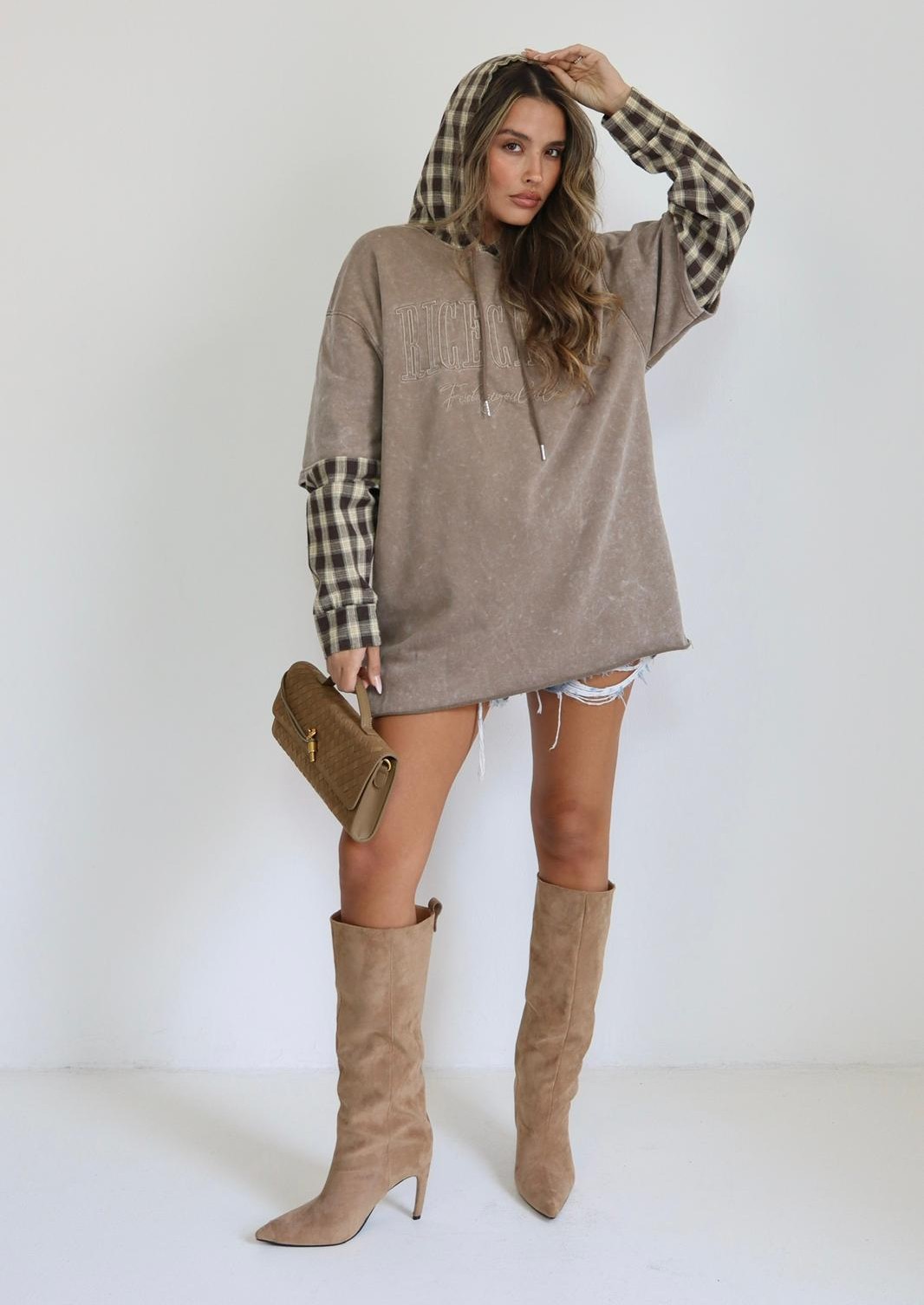 חולצת קפוצ’ון Vino בגזרת אוברסייז