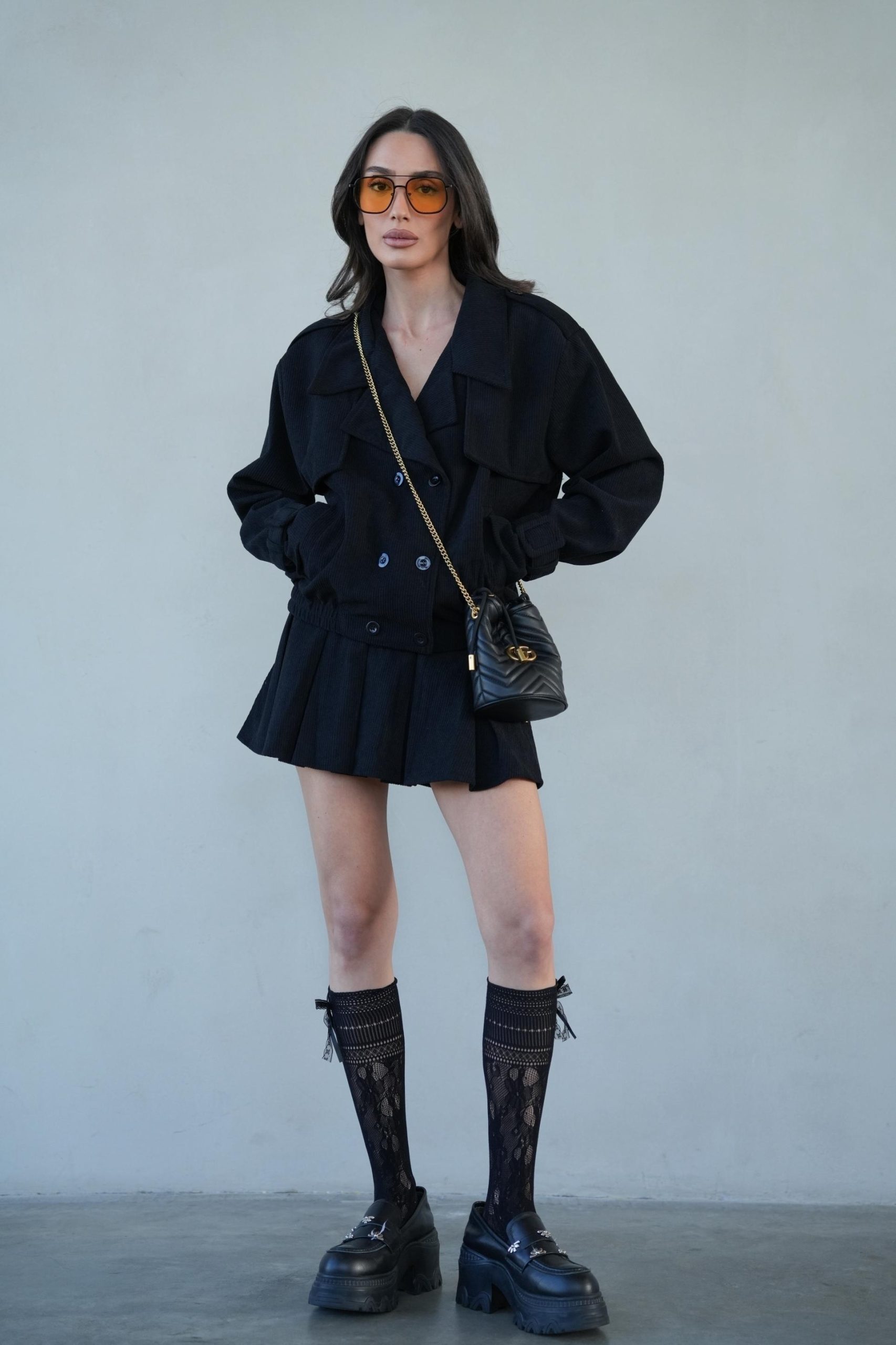 חליפת Kadir ז׳קט מחויט וחצאית קפלים