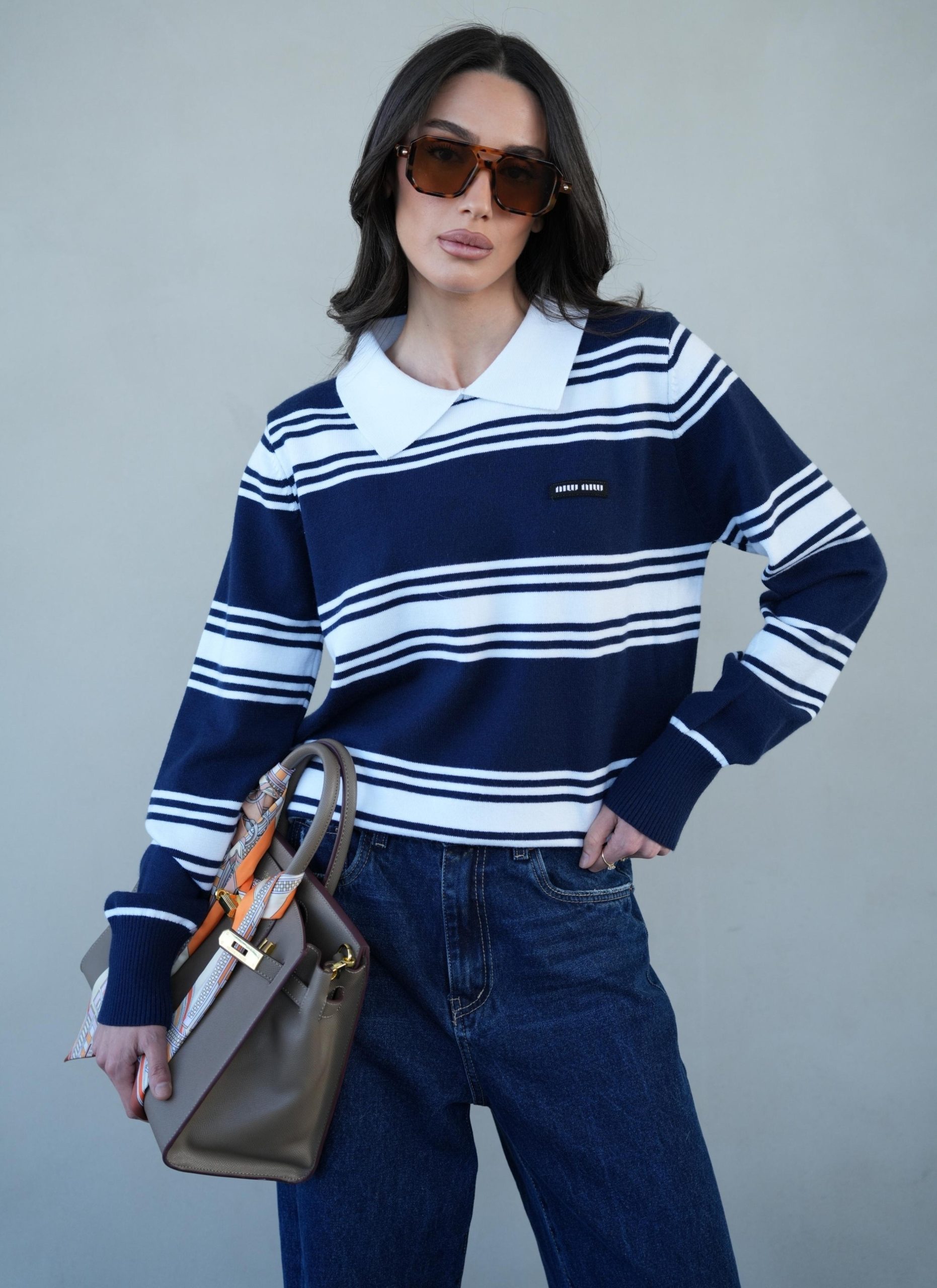 חולצת פסים עם צווארון לנשים