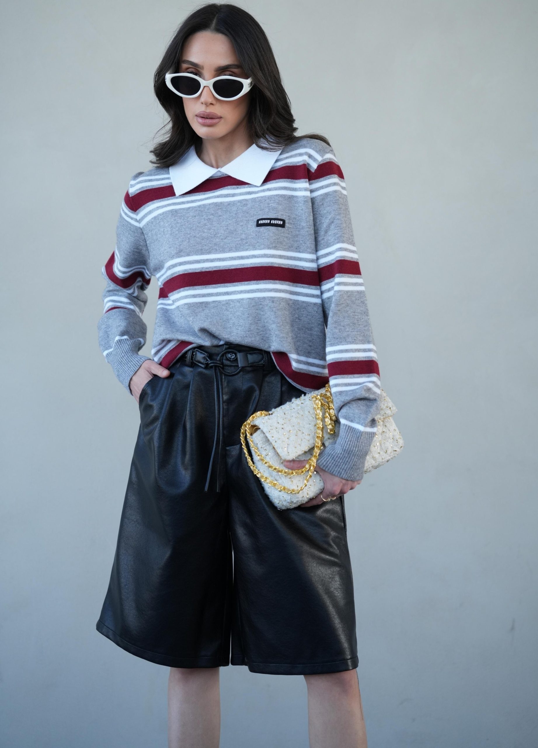 חולצת פסים עם צווארון לנשים