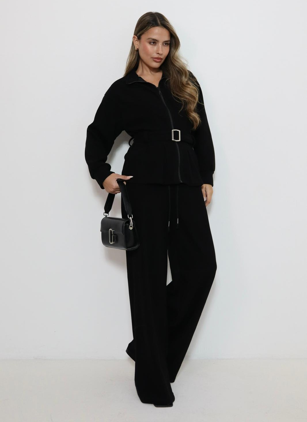 חליפת Naya לנשים