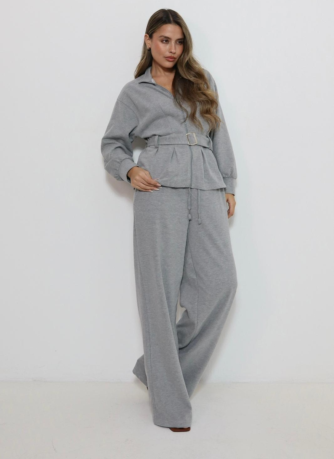 חליפת Naya לנשים