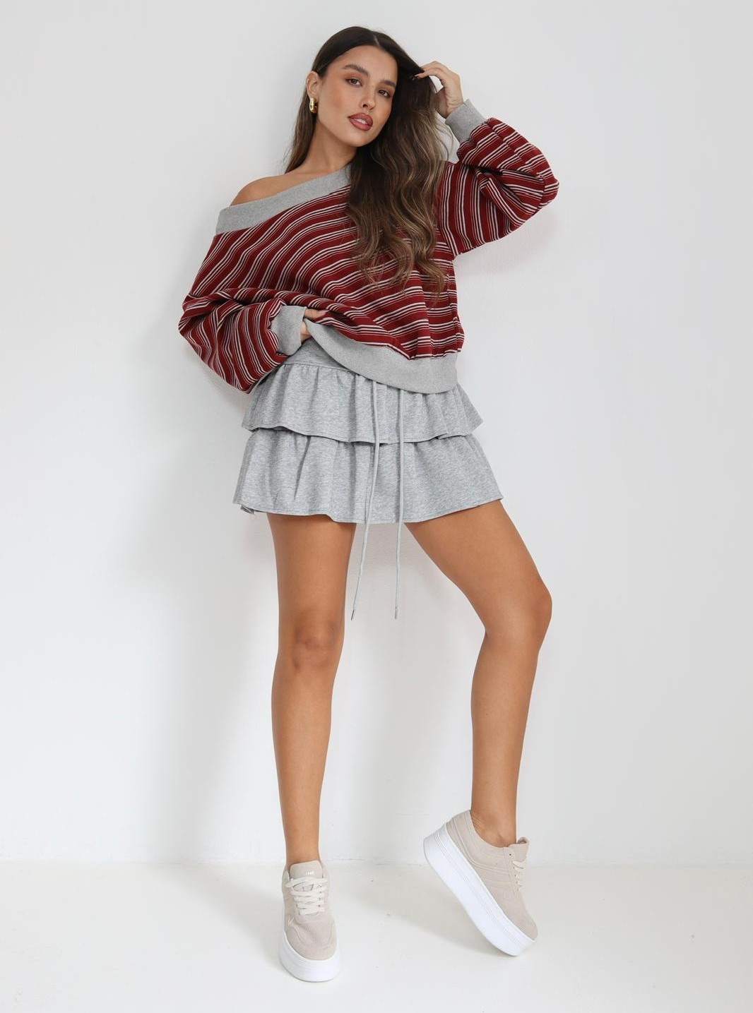 חליפת חצאית Tohar