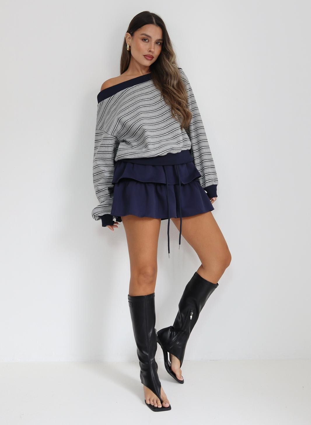 חליפת חצאית Tohar