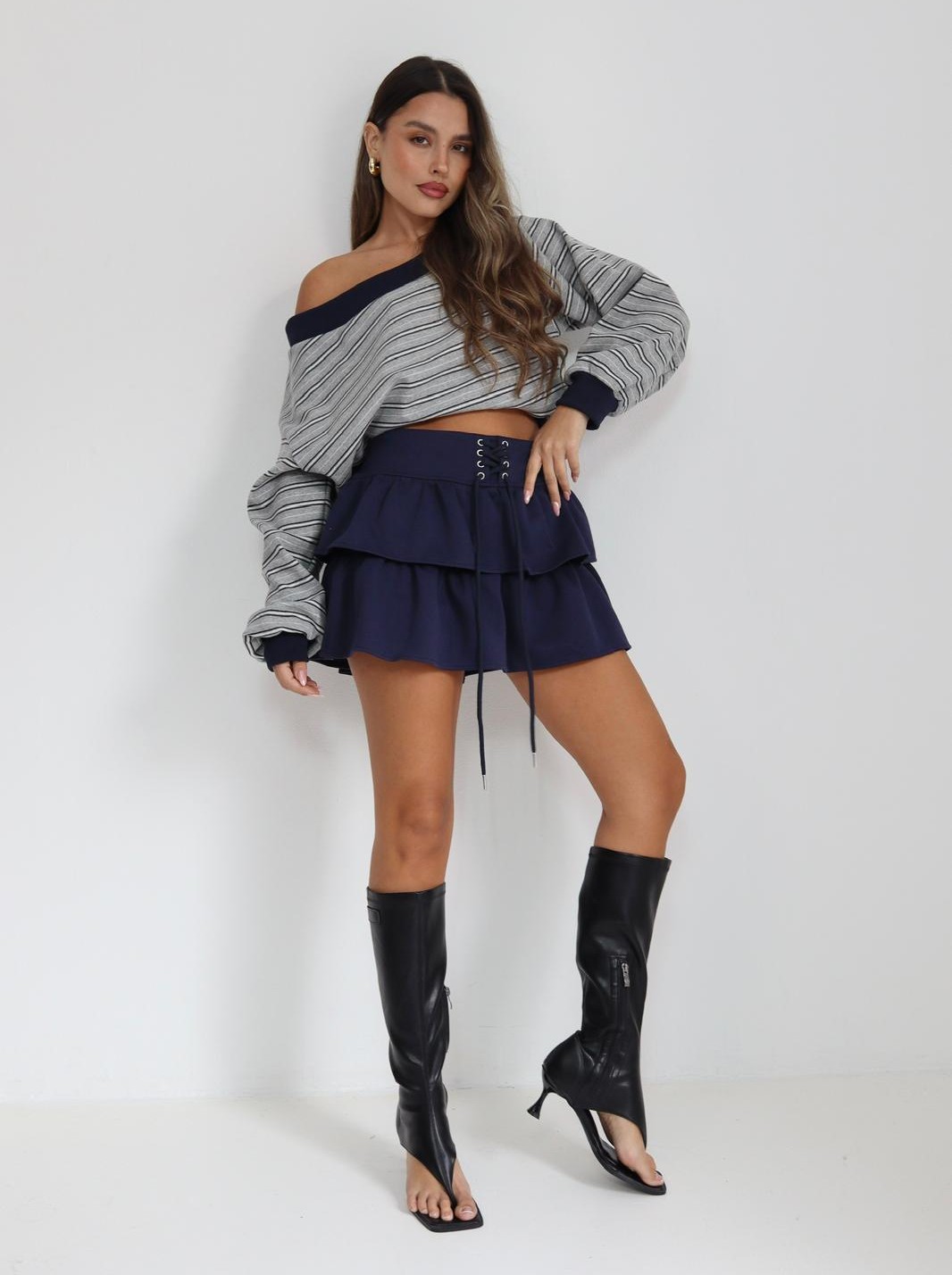 חליפת חצאית Tohar