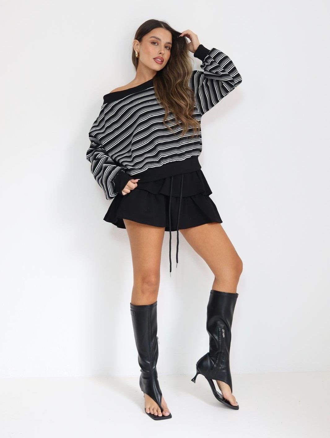 חליפת חצאית Tohar