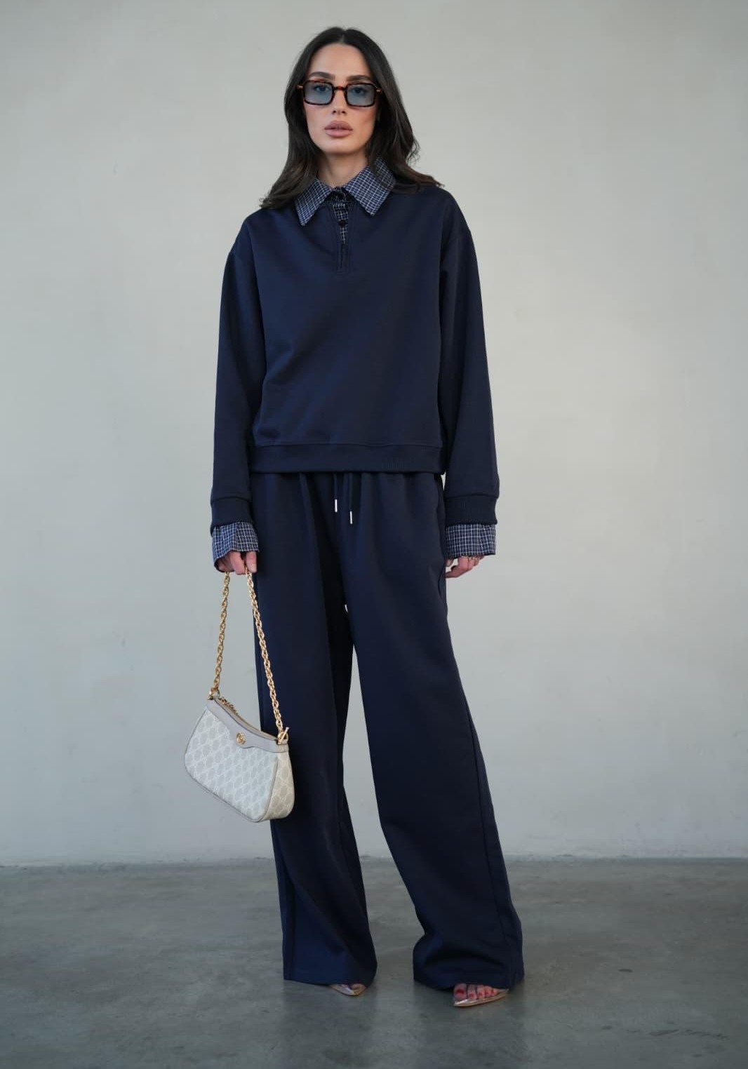 חליפת Rosi לנשים עם צווארון מכופתר