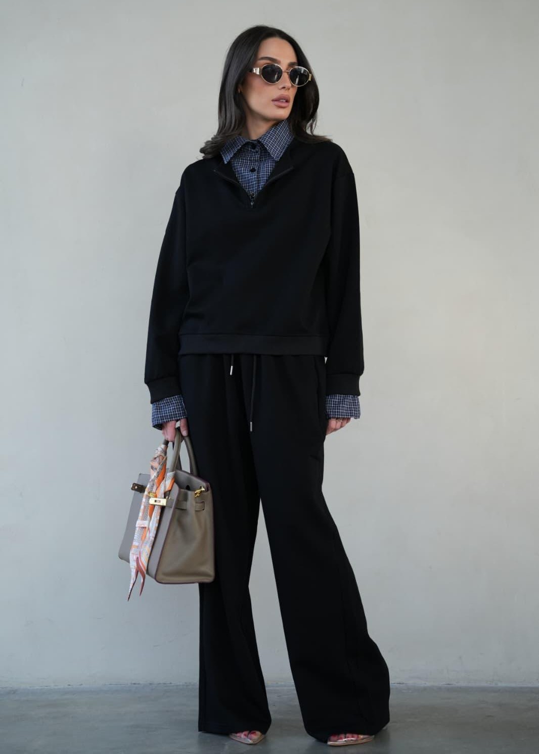 חליפת Rosi לנשים עם צווארון מכופתר